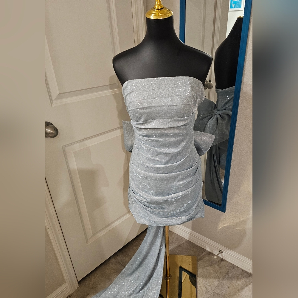 Windsor Light Blue Sparkly Strapless Dress With Large Bow Detail-Junior's Size M